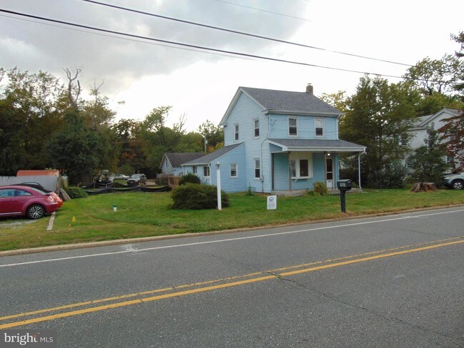 Foto del edificio - 1651 N Main St