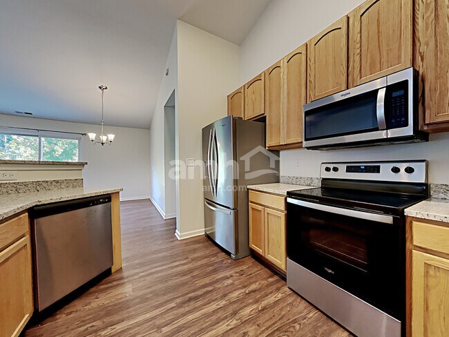 Foto del edificio - 6852 Emerald Bay Ln