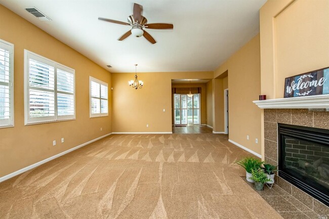 Building Photo - 1600 HICKAM CIRCLE, SUISUN CITY