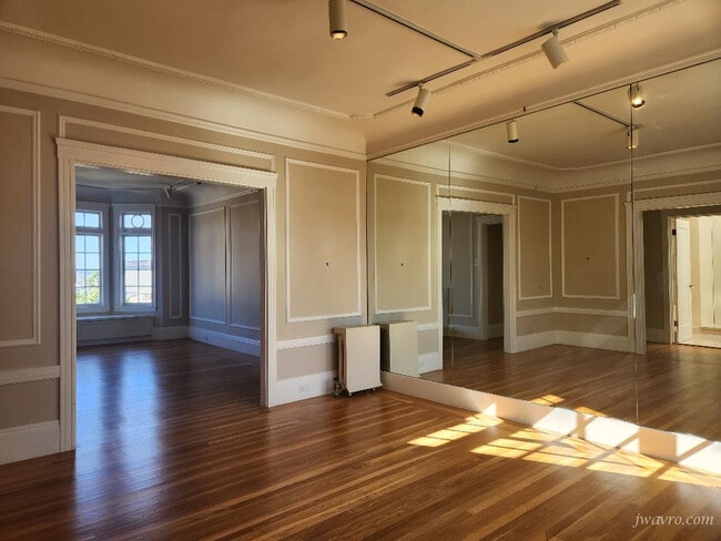 Photo - 2945 Pacific Ave Apartment