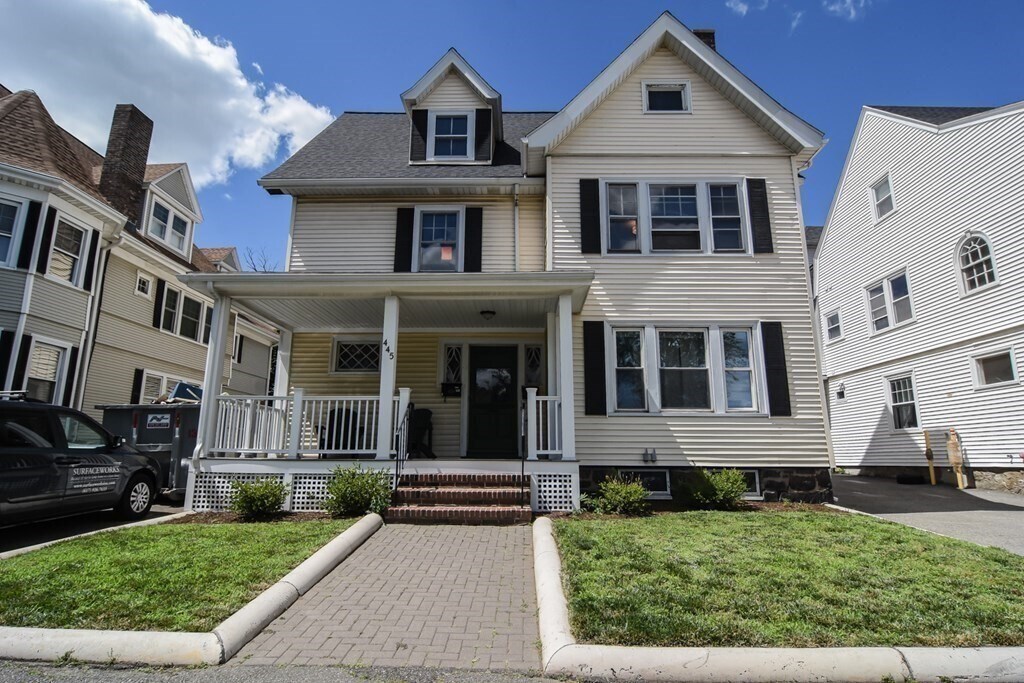 Foto principal - 445 Washington St