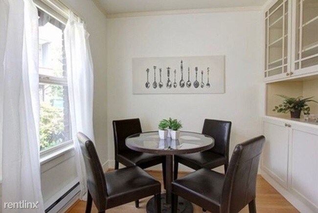 Building Photo - 2 br, 2 bath Condo - 804 E Allison St