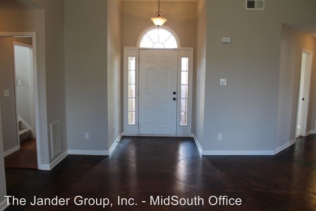 Building Photo - 3 br, 2 bath House - 811 Rue Chateau Dupre