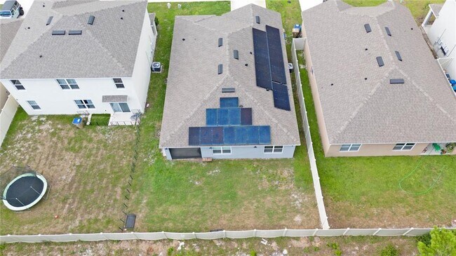 Foto del edificio - 5402 Pine Lilly Dr