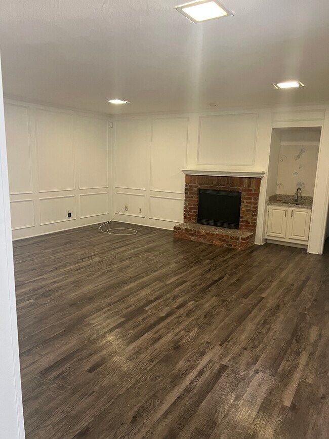 13308 Fall Manor Dr, Dallas, TX 75243 House Rental in Dallas, TX