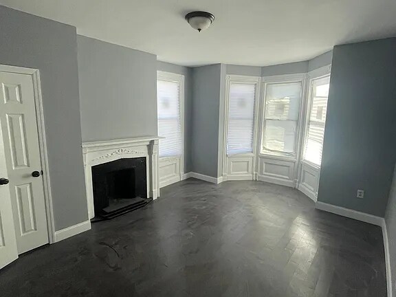 Building Photo - 145 Sherman Ave