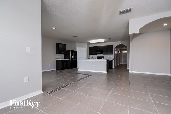 Building Photo - 3207 Pemberly Pk Dr