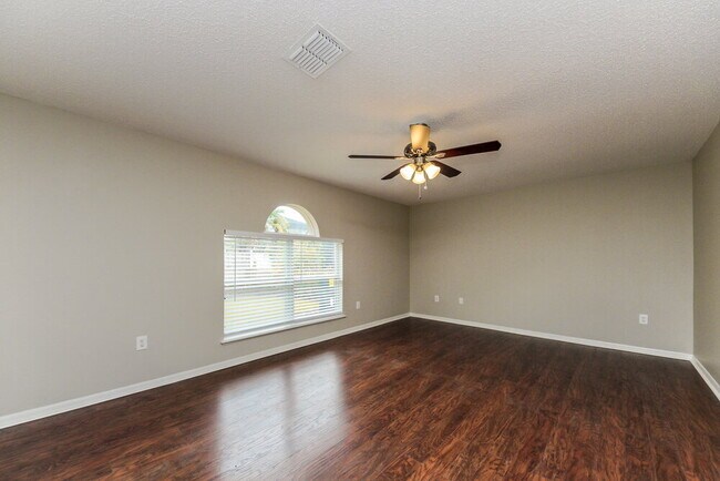 Building Photo - 4811 Petal Pawpaw Ln