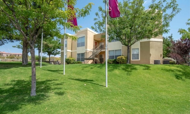 Welcome to Cuestas! - Cuestas Apartment Homes