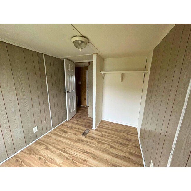 Foto del edificio - 308 Walker Ct