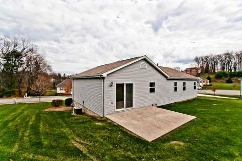 Foto del edificio - 221 Cottonwood Ln