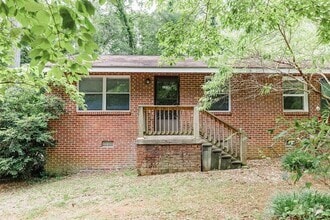 Building Photo - 152 Gaines Ct