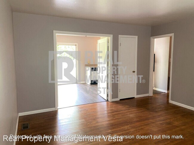 Building Photo - 3 br, 2 bath House - 1504 Berkshire Drive