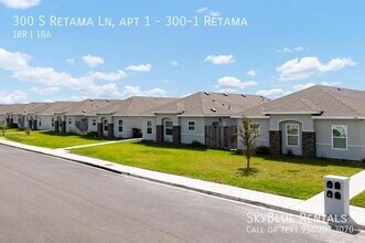 Building Photo - 300 S Retama Ln
