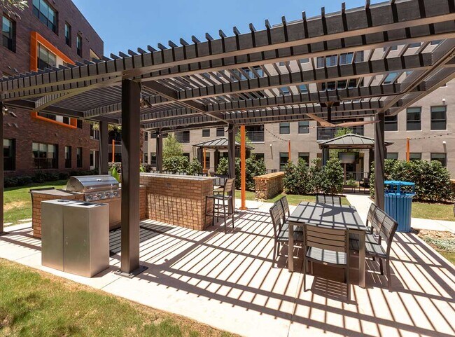 Foto del edificio - Dashing New 1 BR Apartment