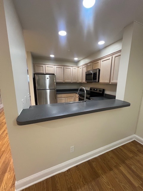 Foto del edificio - 355 Central Park Ave