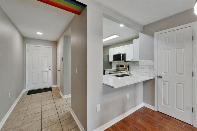 Foto del edificio - 10840 Lake St Charles Blvd