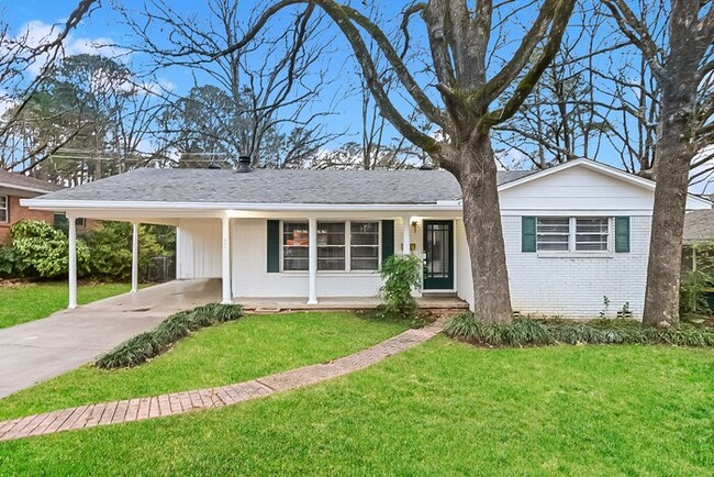 Building Photo - 808 Ridgecrest Dr