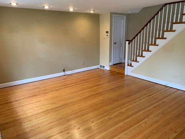 Foto del edificio - Charming 3-Bedroom Detached House in Haver...