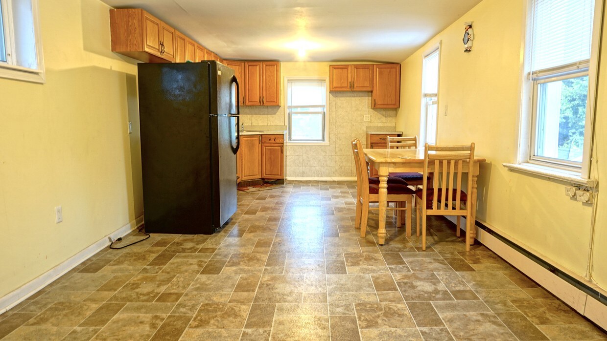 149 Bay 8th St Unit 2, Brooklyn, NY 11228 Room for Rent in Brooklyn, NY