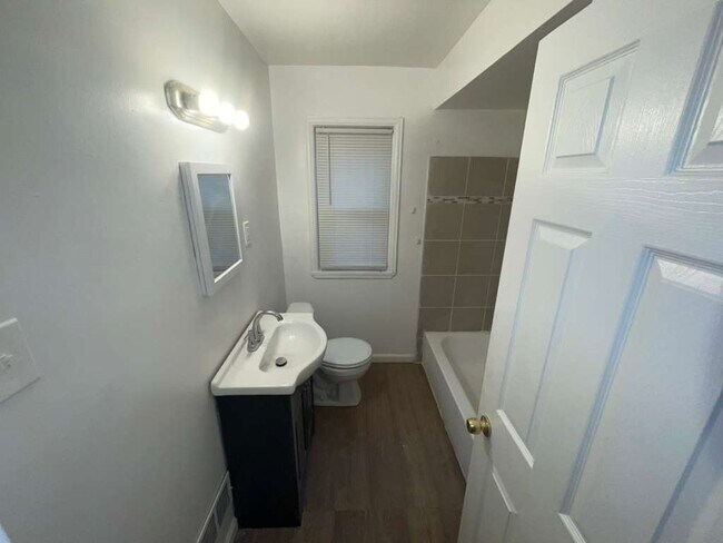 Foto del edificio - 19784 Mansfield St