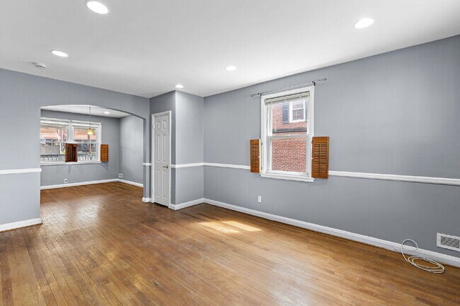 Foto del edificio - 6832 Broening Rd