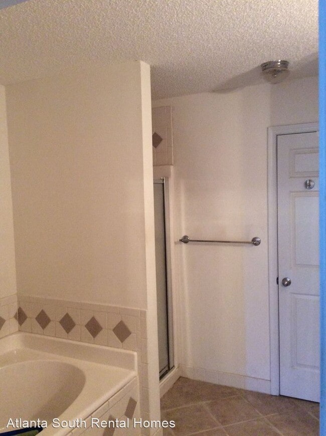 Building Photo - 3 br, 2.5 bath House - 141 Chastain Loop