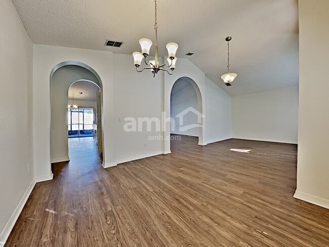 Foto del edificio - 8813 Scenic Vista Ct