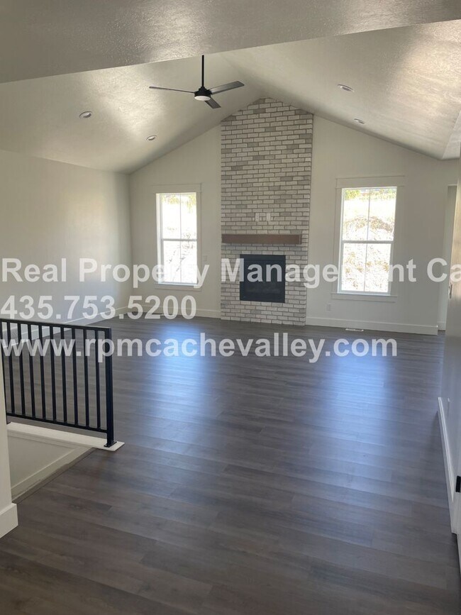 Foto del edificio - Gorgeous 3 br 2 bath home in Hyde Park! Ha...