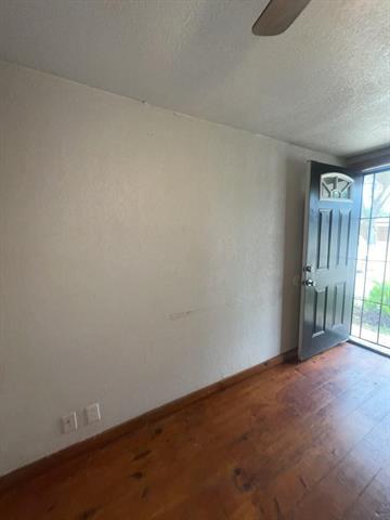 Foto del edificio - 1705 Chris Craft Dr