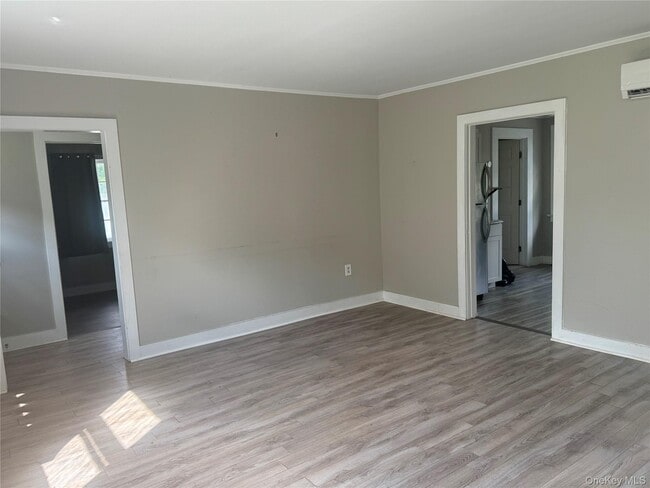 Building Photo - 425 Landing Ave