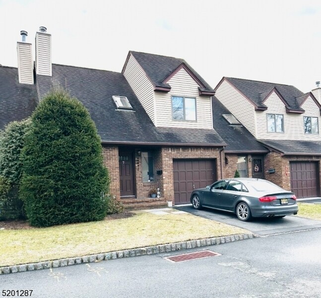 7 Tudor Dr, Pompton Lakes, NJ 07442 House Rental in Pompton Lakes, NJ