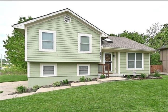 Building Photo - 7531 N Kentucky Ave