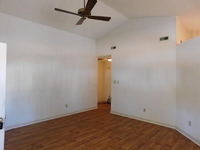 Foto del edificio - 2801 Currituck Ct