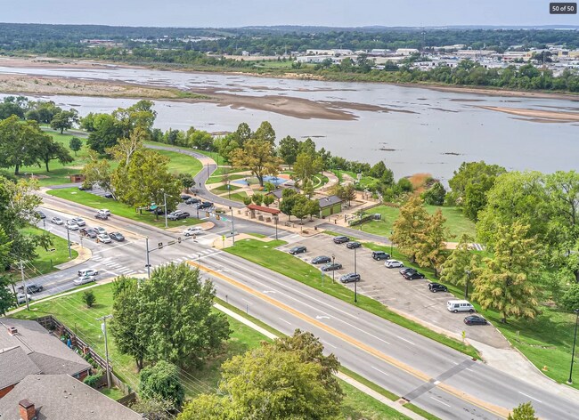 Foto del edificio - 2 Bed | 2 Bath in Midtown!