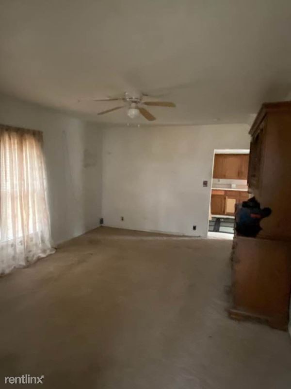 Building Photo - 3 br, 1 bath House - 18620 4th St 1 Unit 1