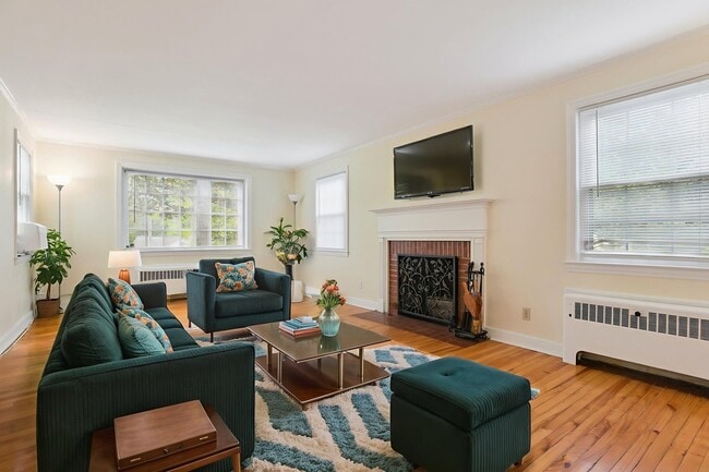 Foto del edificio - 1110 Trout Brook Dr