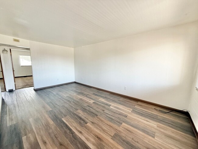 Building Photo - 212 W Abriendo Ave