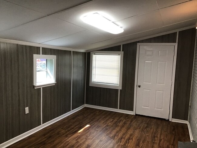 Foto del edificio - 2904 Doyle Ave