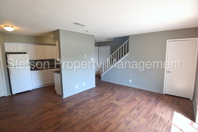 Building Photo - 2200 Mission Hill Dr