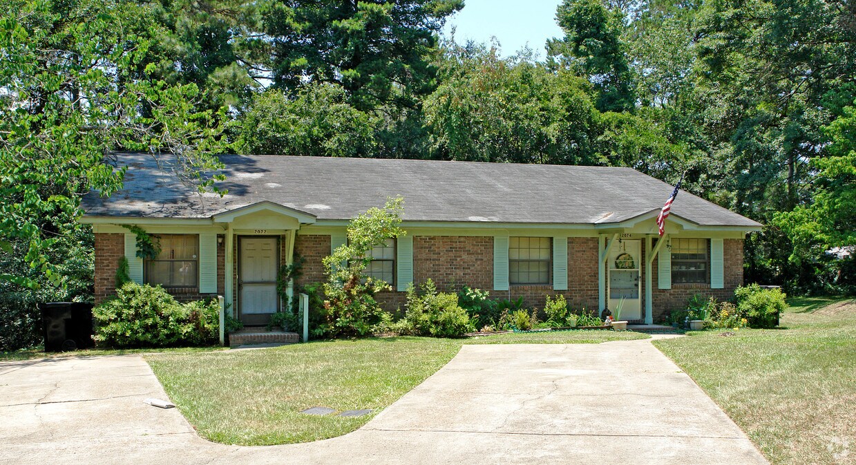 Primary Photo - 2072 Pats Pl