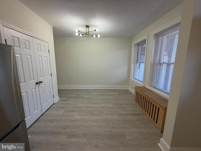 Foto del edificio - 2707 11th St NW