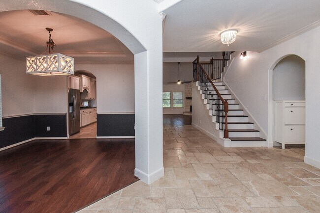 Foto del edificio - 16915 Locust Springs Dr