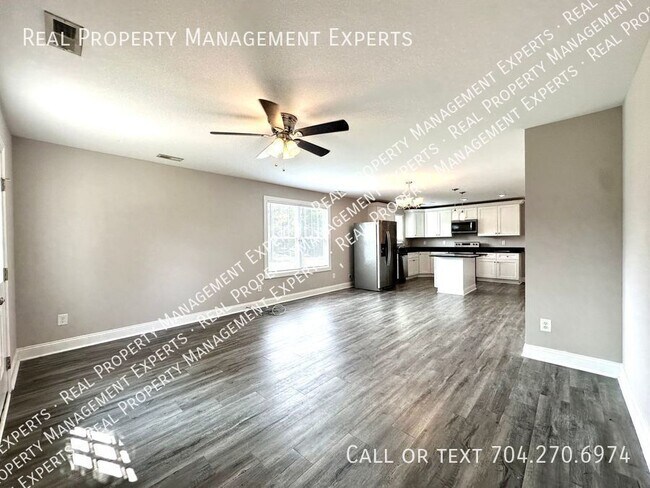 Building Photo - Beautiful 3BR/2BA Ranch in Kannapolis!