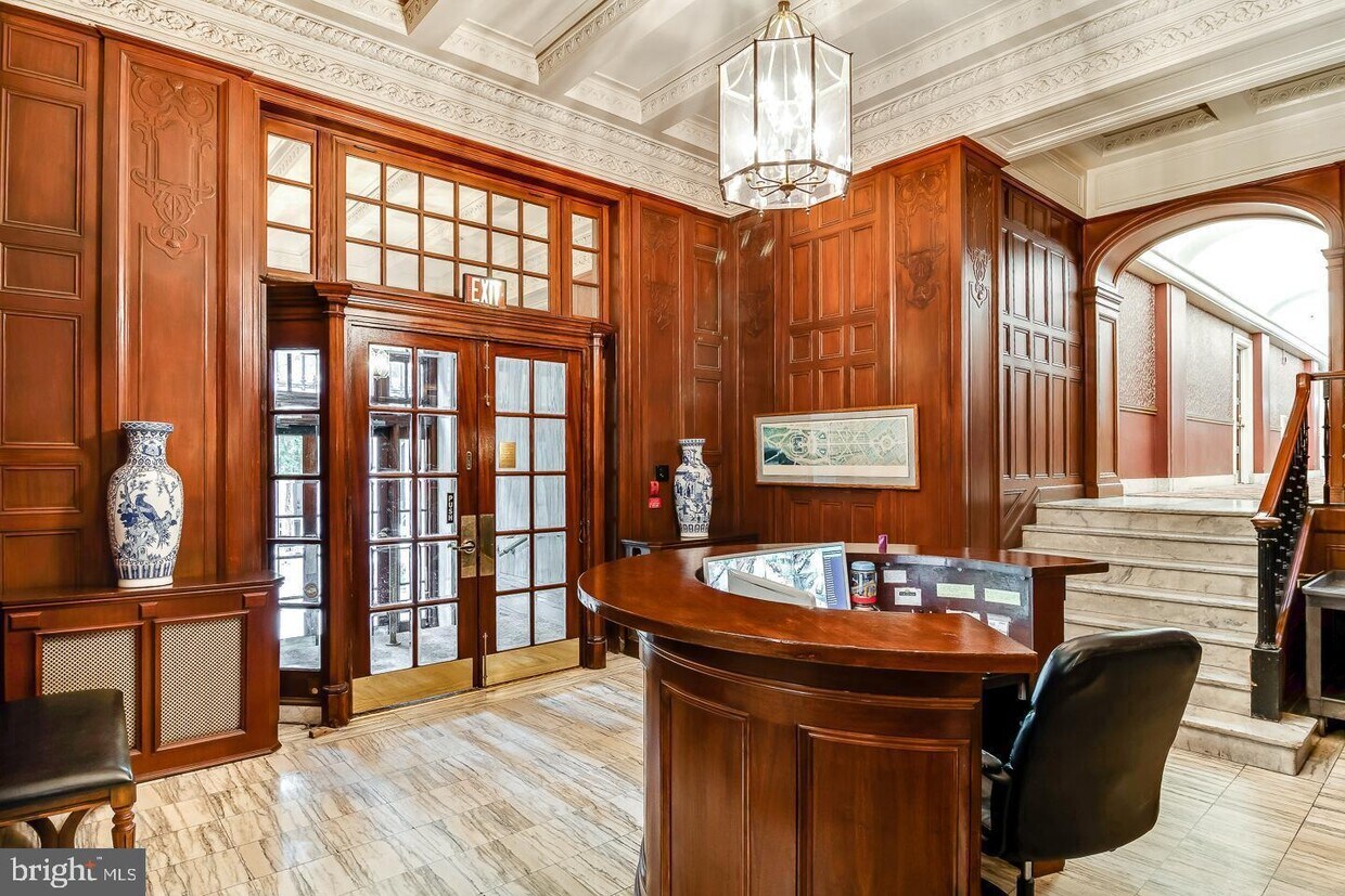 Foto principal - 250 S 13th St