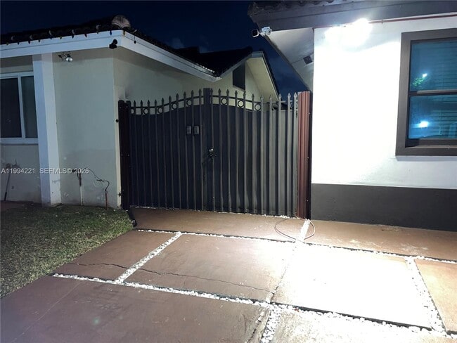 Foto del edificio - 14880 SW 56th Terrace
