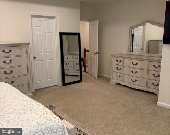 Foto del edificio - 15145 Leicestershire St