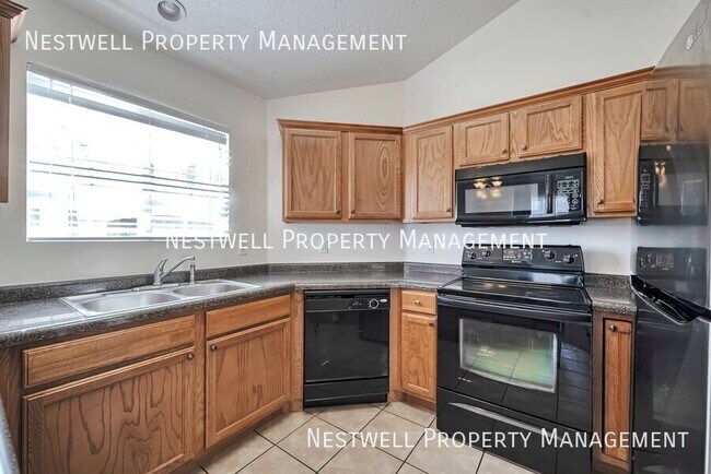Building Photo - Top Floor 3-bed Condo In West Jordan!