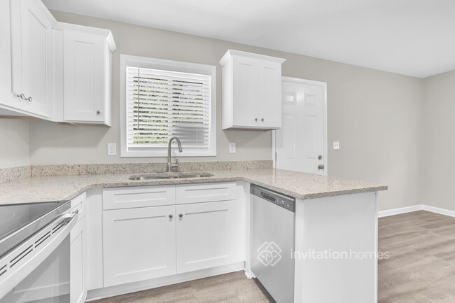 Building Photo - 4082 E Glade Ct