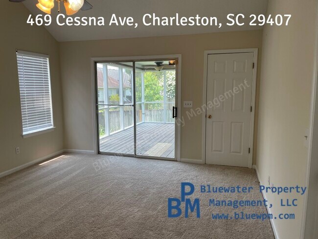 Building Photo - 469 Cessna Ave